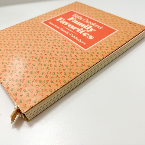 Vintage 1987 Betty Crocker's Family Favorites Set of 4 - Picture 9 of 11